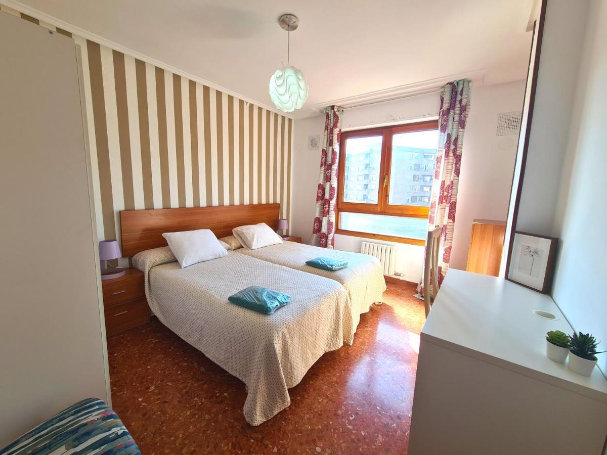Espacioso apartamento con impresionantes vistas y garaje privado - Dos Torres Tauriel Zaragoza Exterior foto