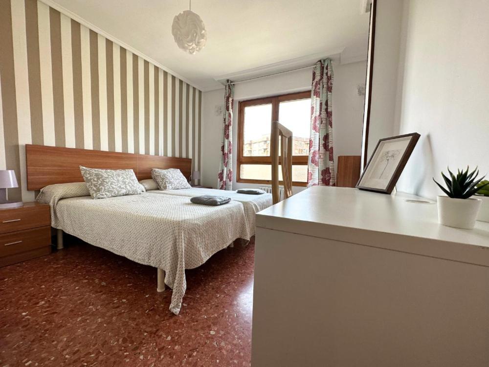 Espacioso apartamento con impresionantes vistas y garaje privado - Dos Torres Tauriel Zaragoza Exterior foto