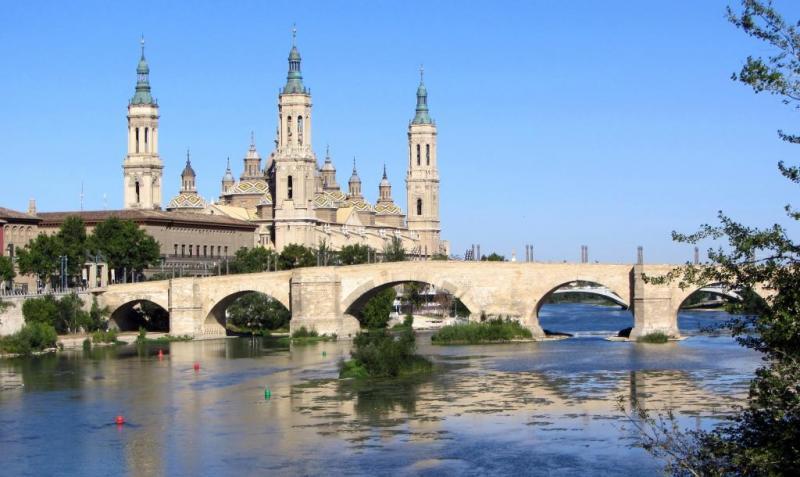 Espacioso apartamento con impresionantes vistas y garaje privado - Dos Torres Tauriel Zaragoza Exterior foto
